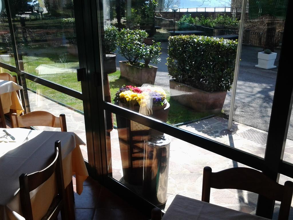 Trattoria I Bodega Hotel Abbadia Lariana Zewnętrze zdjęcie