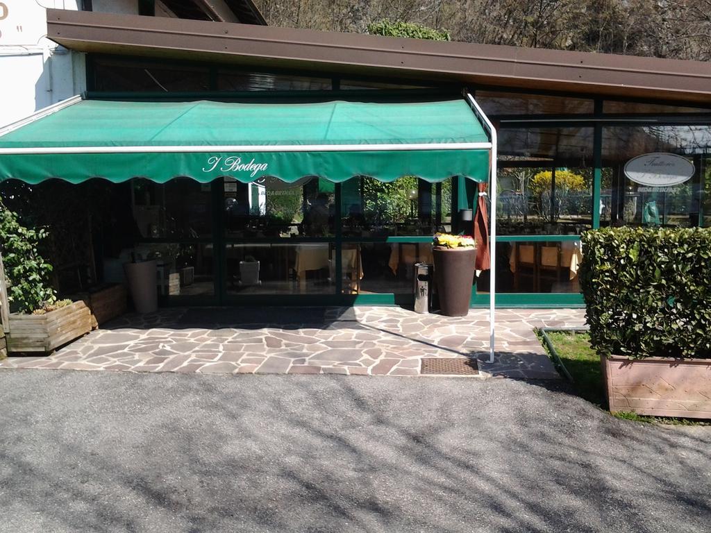 Trattoria I Bodega Hotel Abbadia Lariana Zewnętrze zdjęcie