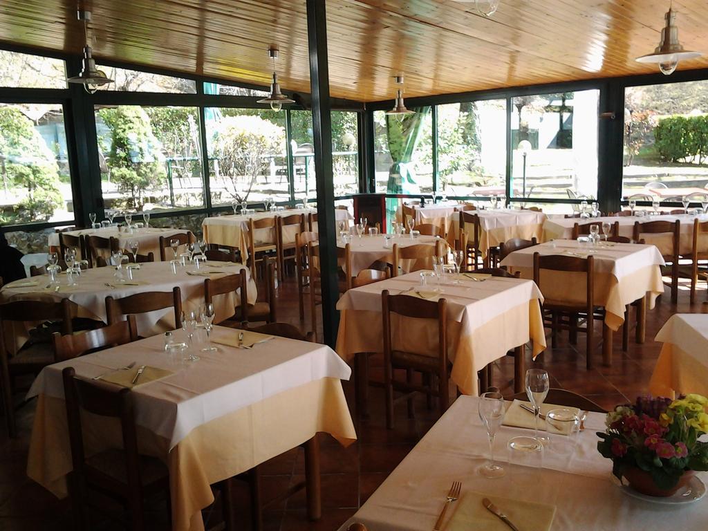 Trattoria I Bodega Hotel Abbadia Lariana Zewnętrze zdjęcie