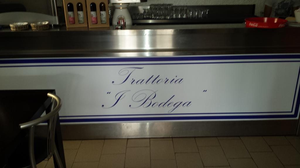 Trattoria I Bodega Hotel Abbadia Lariana Zewnętrze zdjęcie