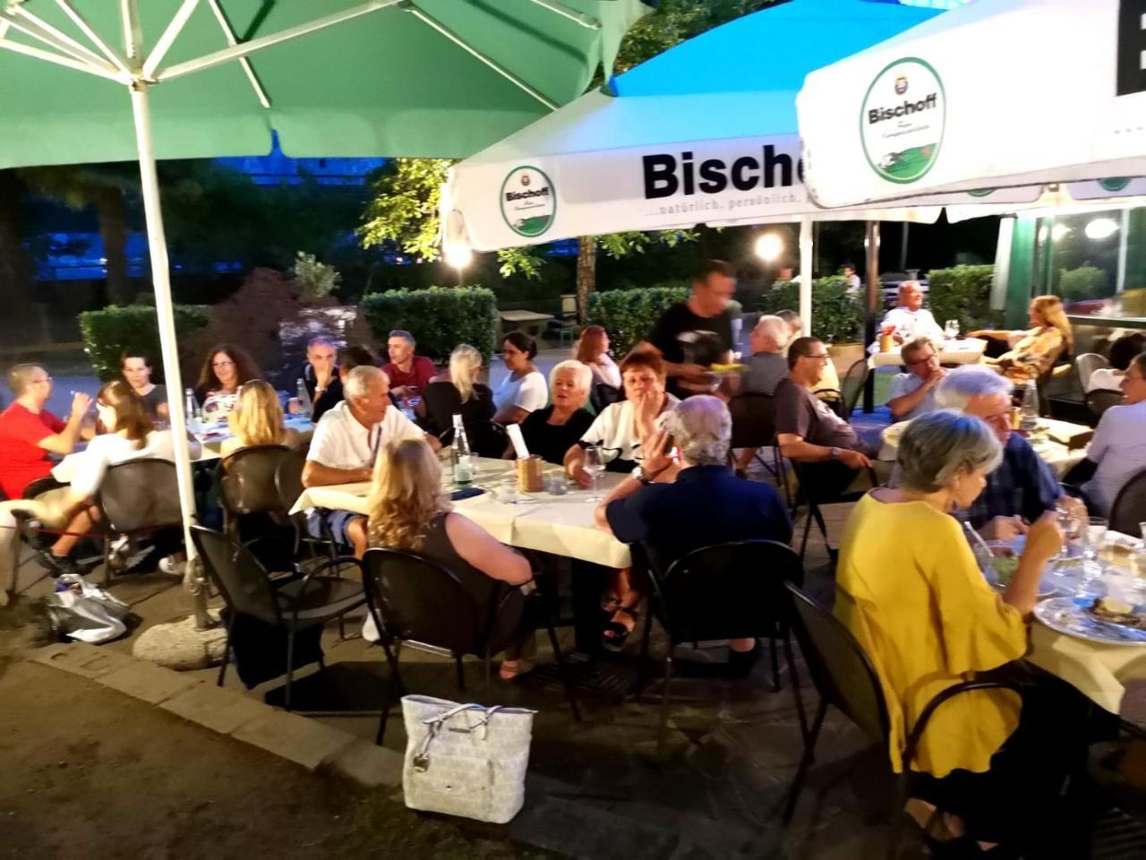 Trattoria I Bodega Hotel Abbadia Lariana Zewnętrze zdjęcie